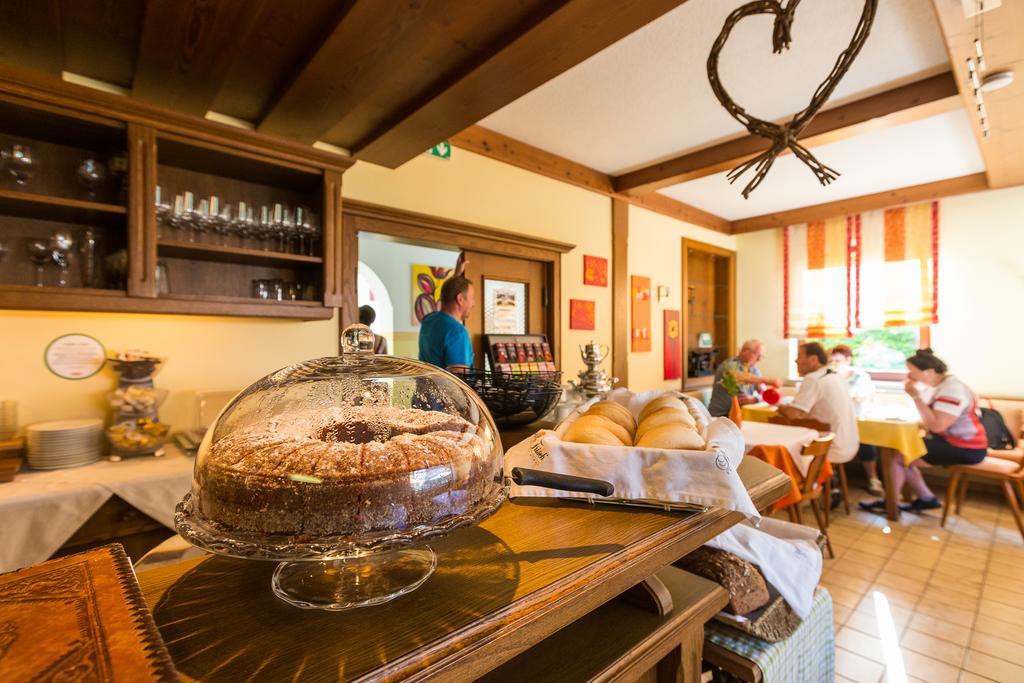 Pension Julia & Haus Elisabeth - Wallner'S Hofheuriger & Weinhof Mörbisch am See Eksteriør bilde